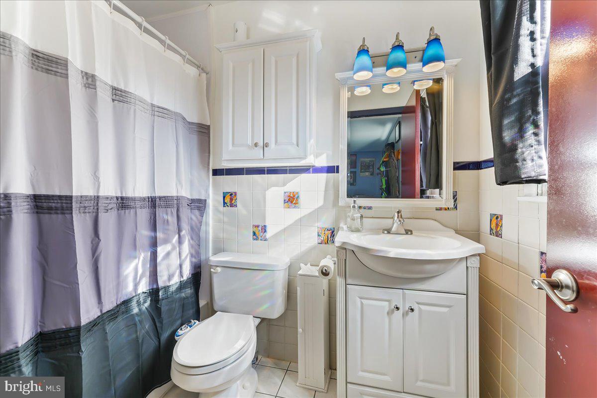 179 Davis Road Coatesville, PA 19320 - Photo 22 of 45 Primary suite bath
