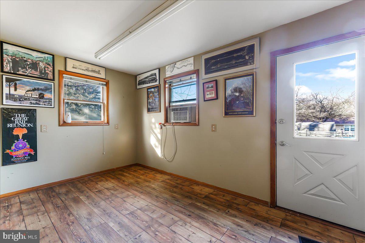 179 Davis Road Coatesville, PA 19320 - Photo 30 of 45 Studio room 2