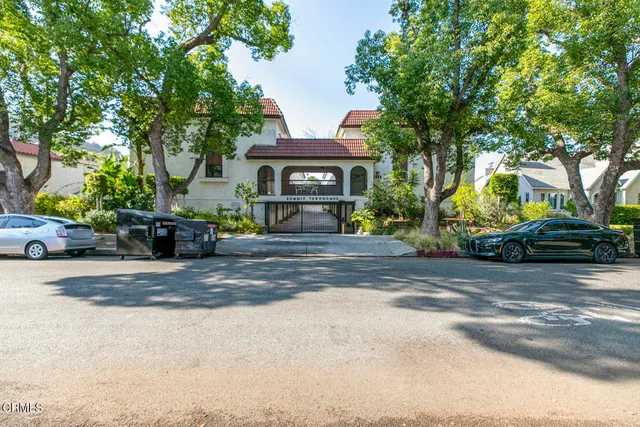 $799,000 | 1502 Rock Glen Avenue, Unit G, Glendale, CA 91205