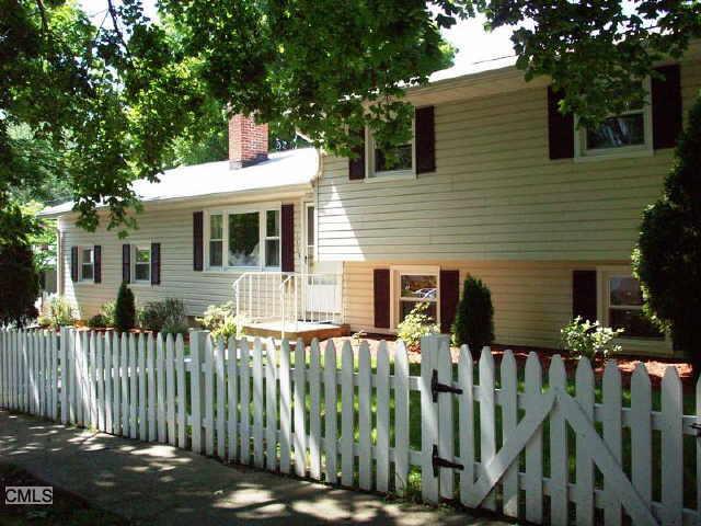 145 Youngstown Road Fairfield, CT 06824 - Photo 1 of 1 Gallery Image 1