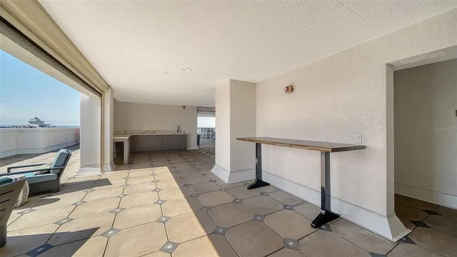 $1,689,000 | 505 South Orange Avenue, Unit 501, Sarasota, FL 34236