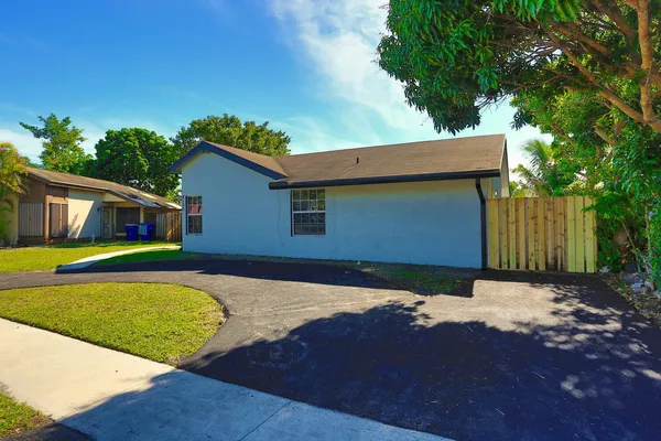$4,200 | 8120 Southwest 4th Court, North Lauderdale, FL 33068