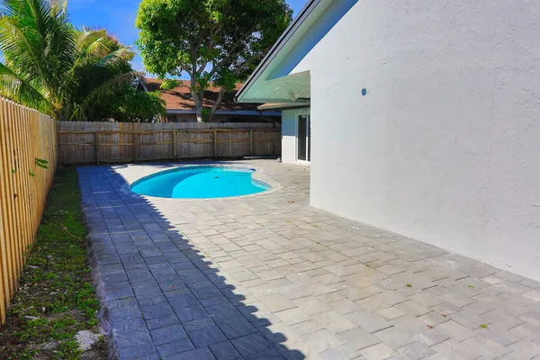 $4,200 | 8120 Southwest 4th Court, North Lauderdale, FL 33068