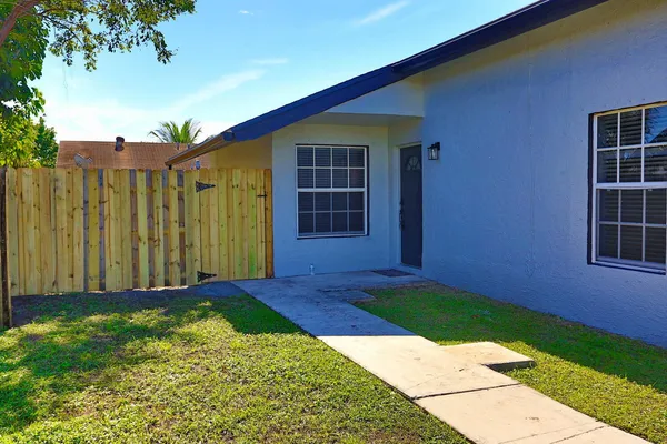 $4,200 | 8120 Southwest 4th Court, North Lauderdale, FL 33068