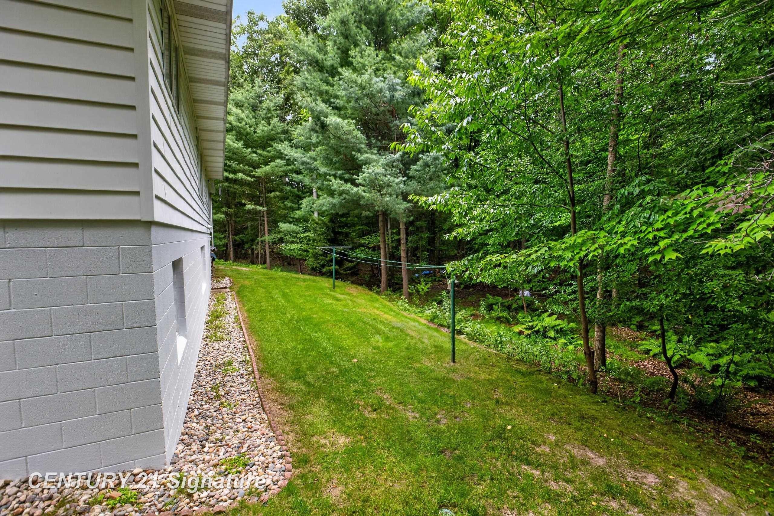 3846 East Monroe Road Midland, MI 48642 - Photo 11 of 61 Gallery Image 11