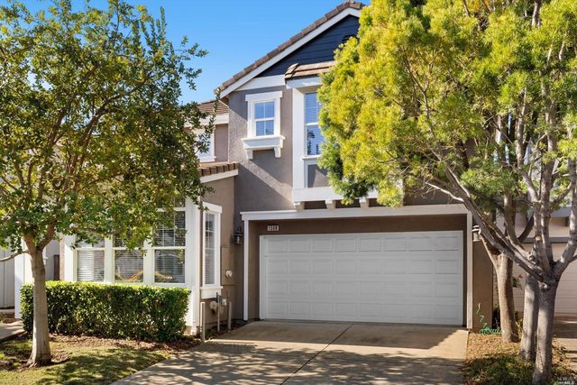 a front view of house with yard