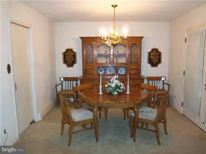 6 Scudder Road Ewing, NJ 08628 - Photo 8 of 24 Dining Room
