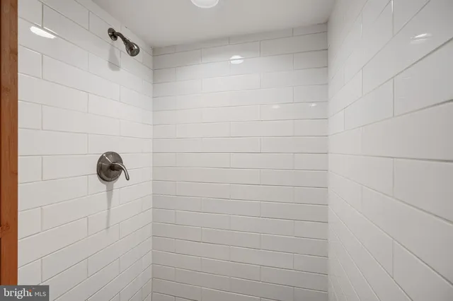 $2,950 | 3528 Hickory Avenue, Baltimore, MD 21211