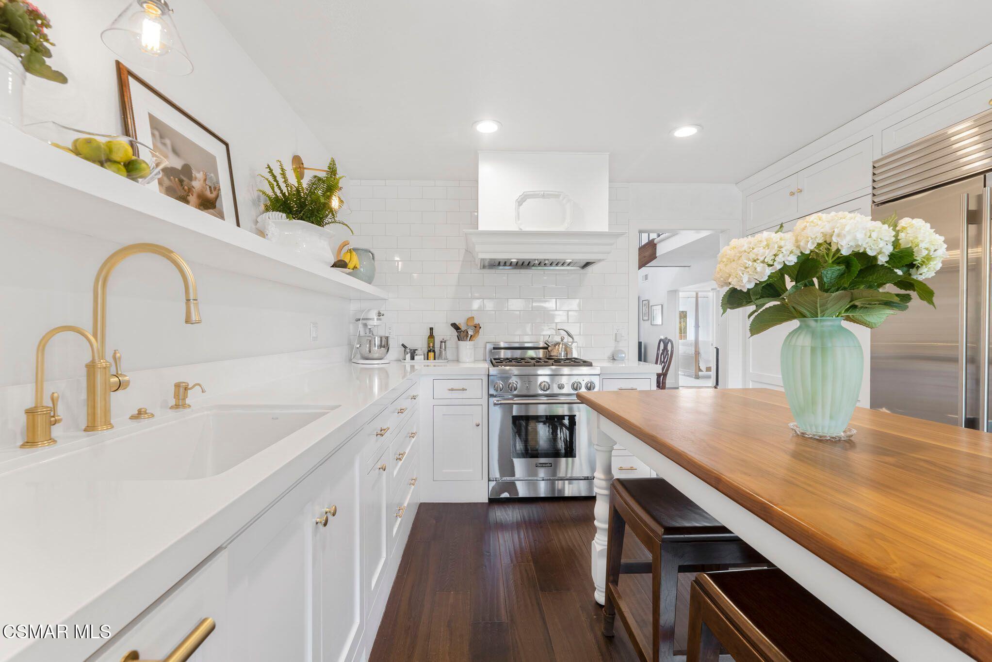 581 Racquet Club Lane Thousand Oaks, CA 91360 - Photo 21 of 74 kitchen 4