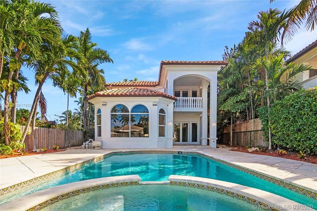 $3,150,000 | 530 N Parkway, Golden Beach, FL 33160