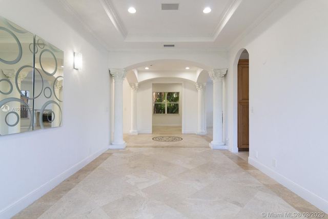 $3,150,000 | 530 N Parkway, Golden Beach, FL 33160