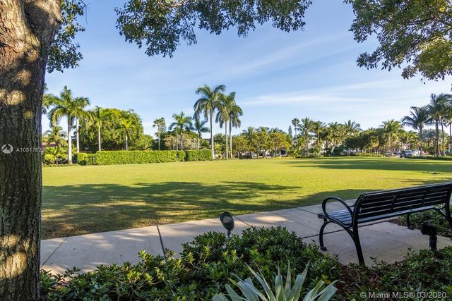 $3,150,000 | 530 N Parkway, Golden Beach, FL 33160