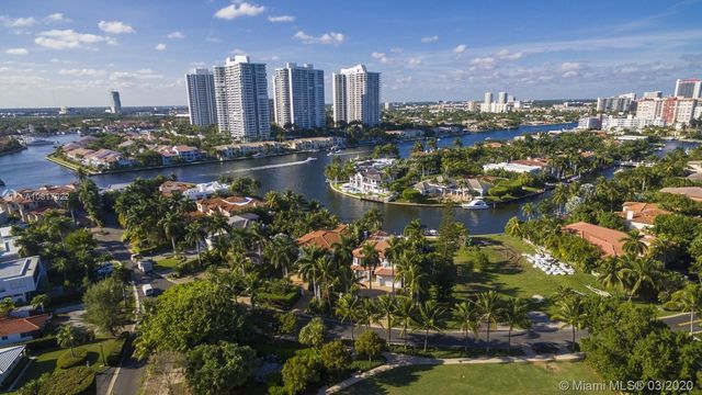 $3,150,000 | 530 N Parkway, Golden Beach, FL 33160