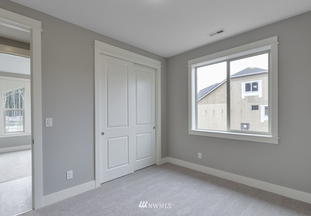 7733 Connells Prairie Road Bonney Lake, WA 98391 - Photo 9 of 12 Gallery Image 9