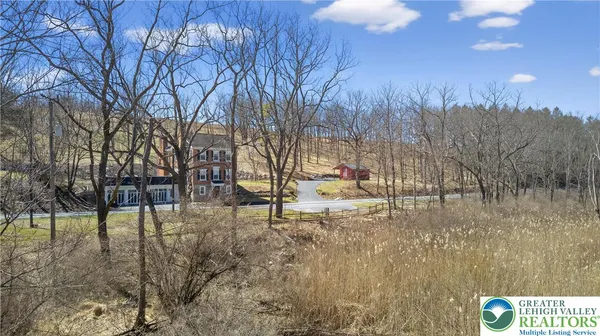 $629,888 | 4238 Best Station Road, Slatington, PA 18080