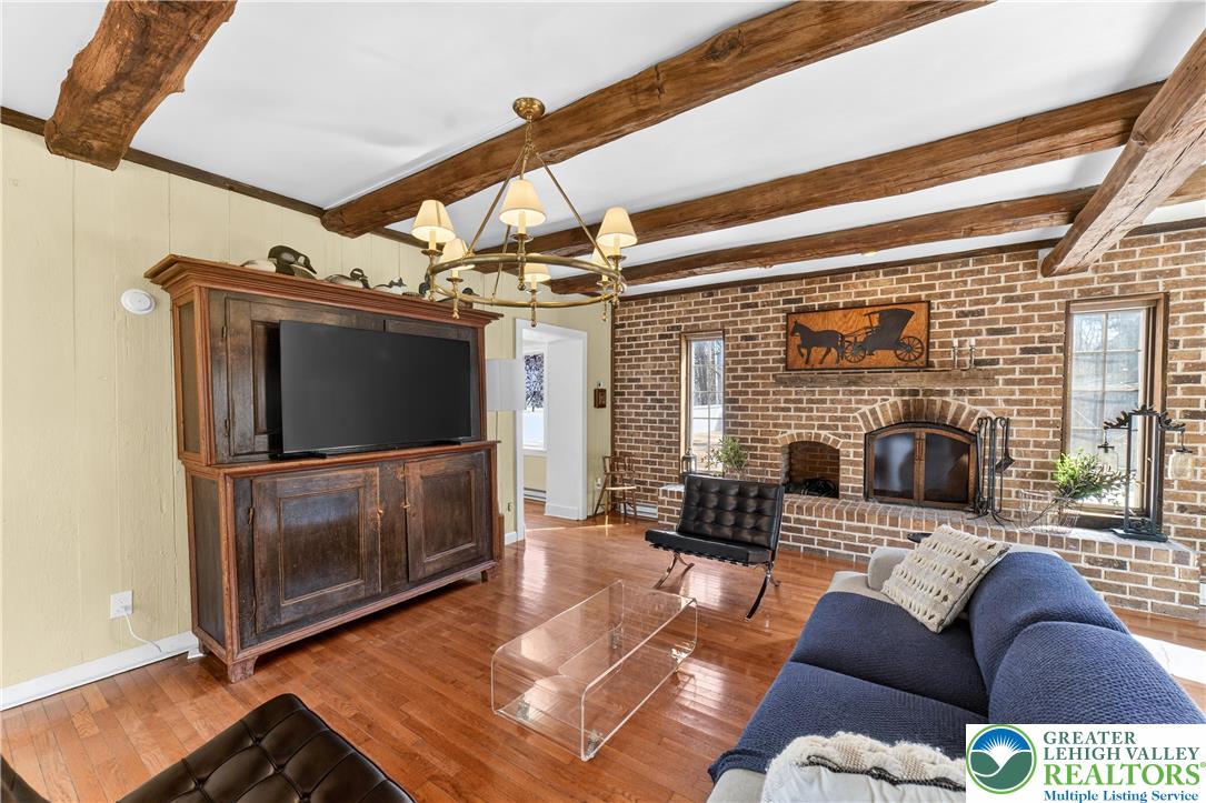 4238 Best Station Road Slatington, PA 18080 - Photo 8 of 59 TV stand can remain