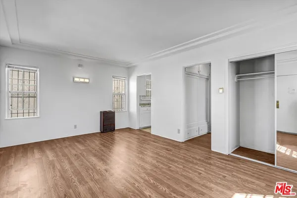 $1,795 | 820 South Grevillea Avenue, Unit B, Inglewood, CA 90301