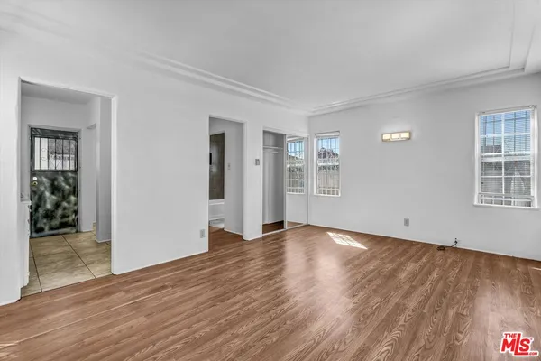 $1,795 | 820 South Grevillea Avenue, Unit B, Inglewood, CA 90301