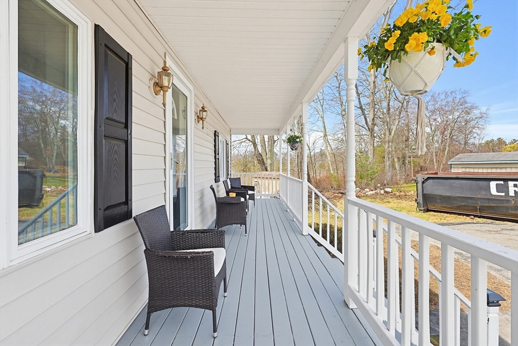 61 Ruth Avenue Dracut, MA 01826 - Photo 18 of 41