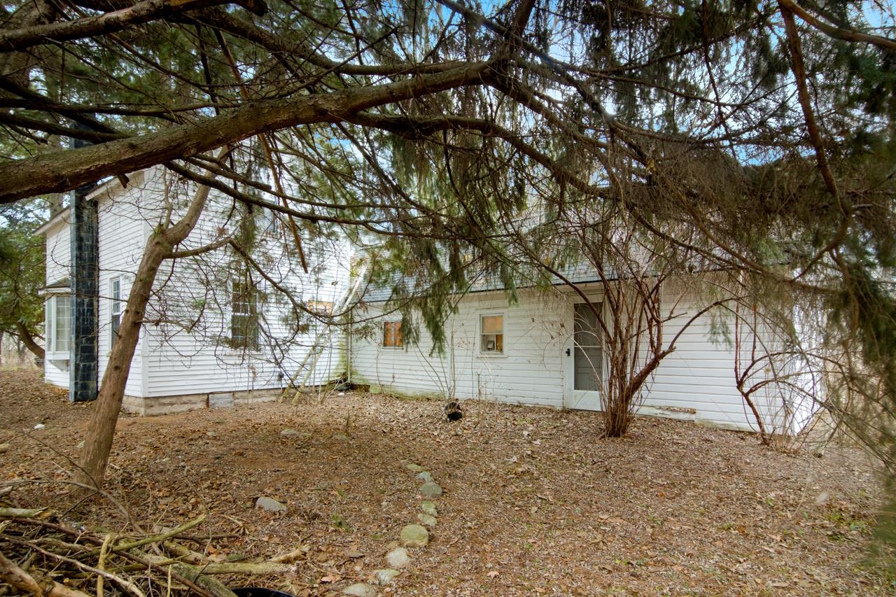 11044 Fredrickson Road Empire, MI 49630 - Photo 2 of 40