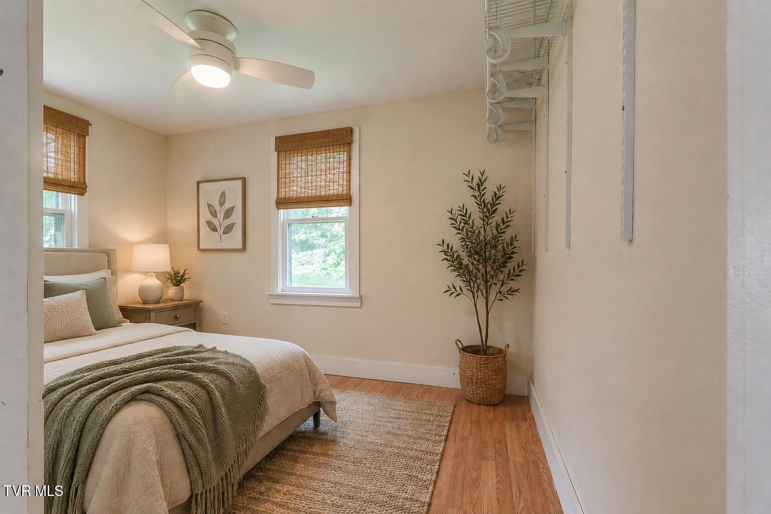 429 Tollett Street Hampton, TN 37658 - Photo 35 of 36 Primary staged 2