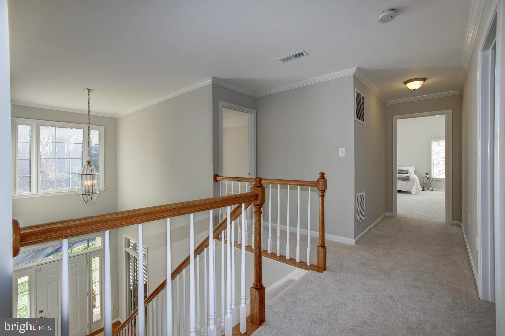 6158 Cobbs Road Alexandria, VA 22310 - Photo 13 of 30 2 story foyer