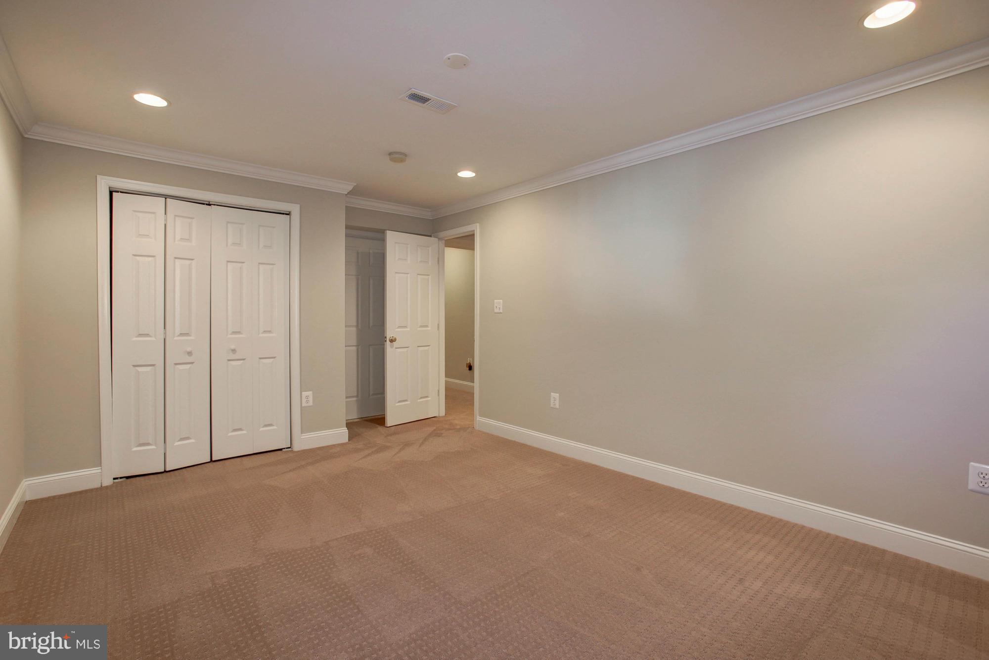 6158 Cobbs Road Alexandria, VA 22310 - Photo 24 of 30 Basement bedroom 11'4"X12'
