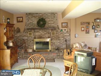 454 Cook Road Jackson, NJ 08527 - Photo 4 of 6 Family Room