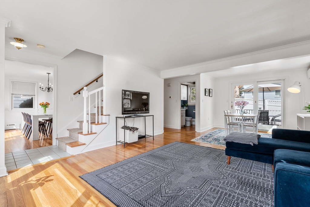 31 Edison Avenue Dedham, MA 02026 - Photo 3 of 27