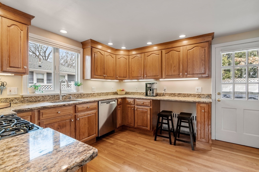 31 Edison Avenue Dedham, MA 02026 - Photo 9 of 27