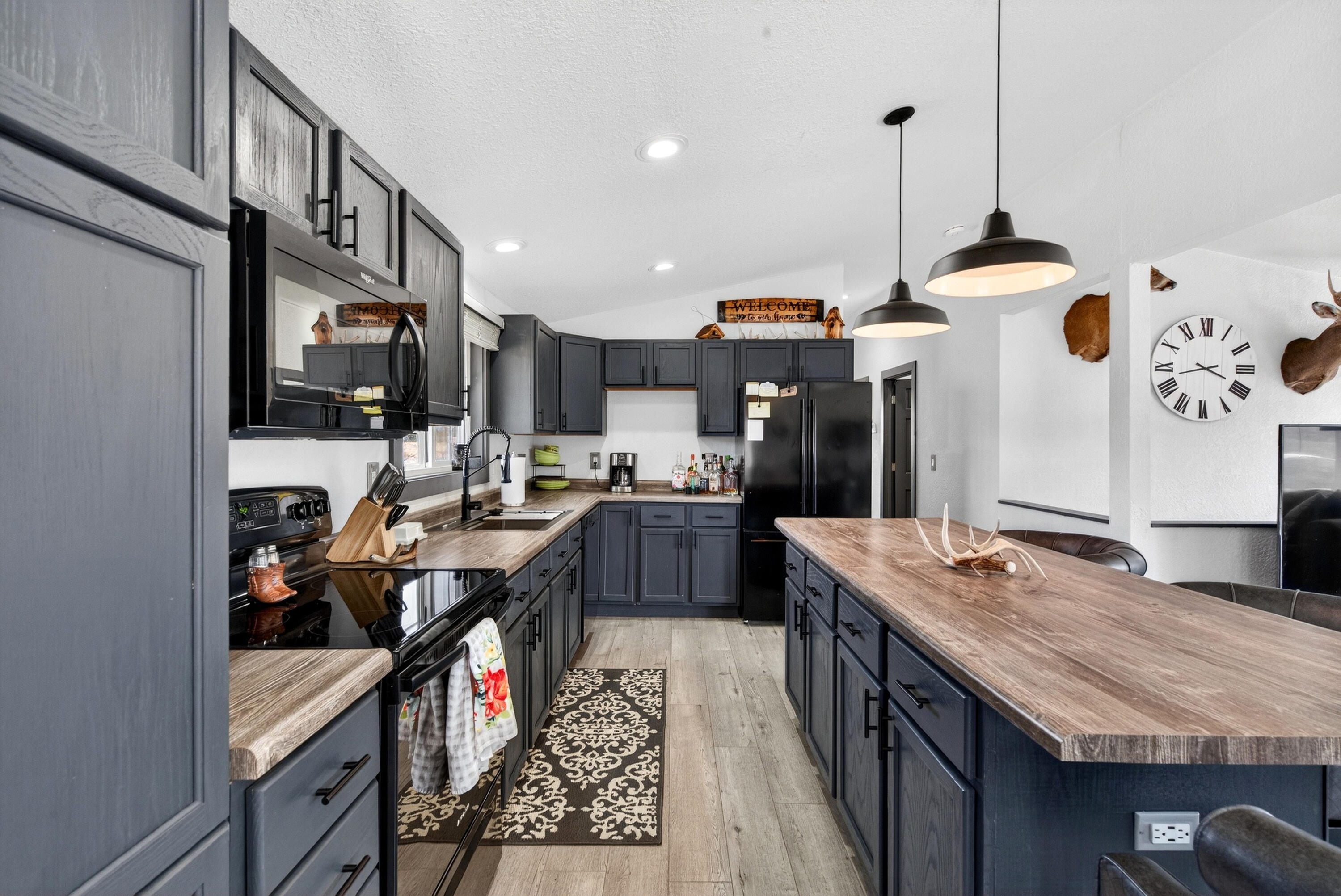 106 County Rd M Westfield, WI 53964 - Photo 20 of 50 Interior_03084