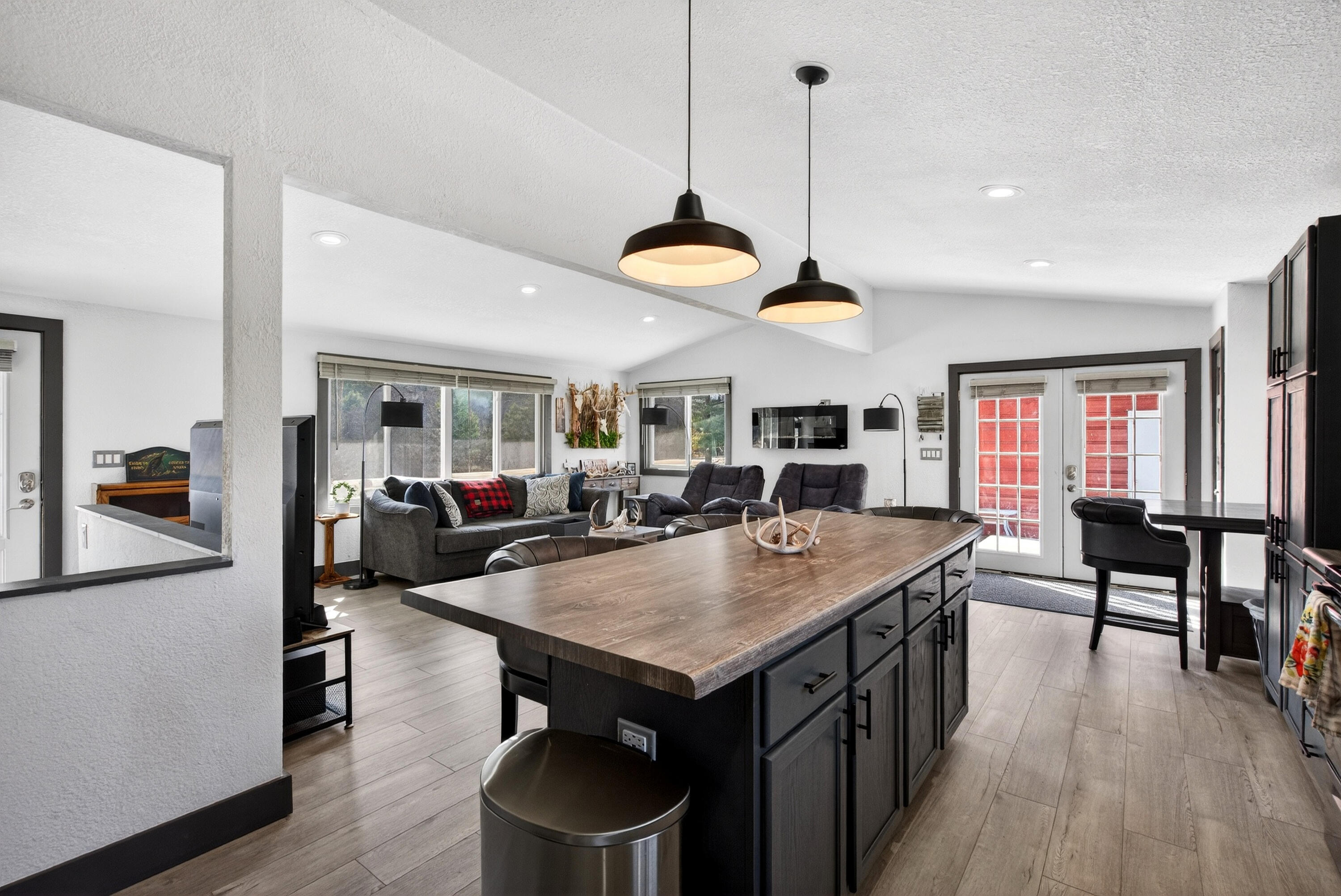 106 County Rd M Westfield, WI 53964 - Photo 21 of 50 Interior_03087