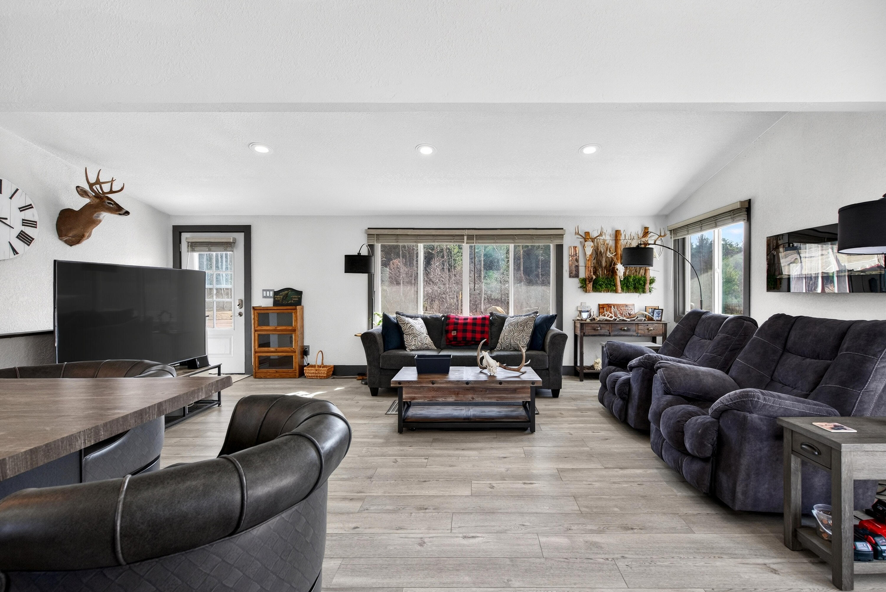 106 County Rd M Westfield, WI 53964 - Photo 23 of 50 Interior_03094