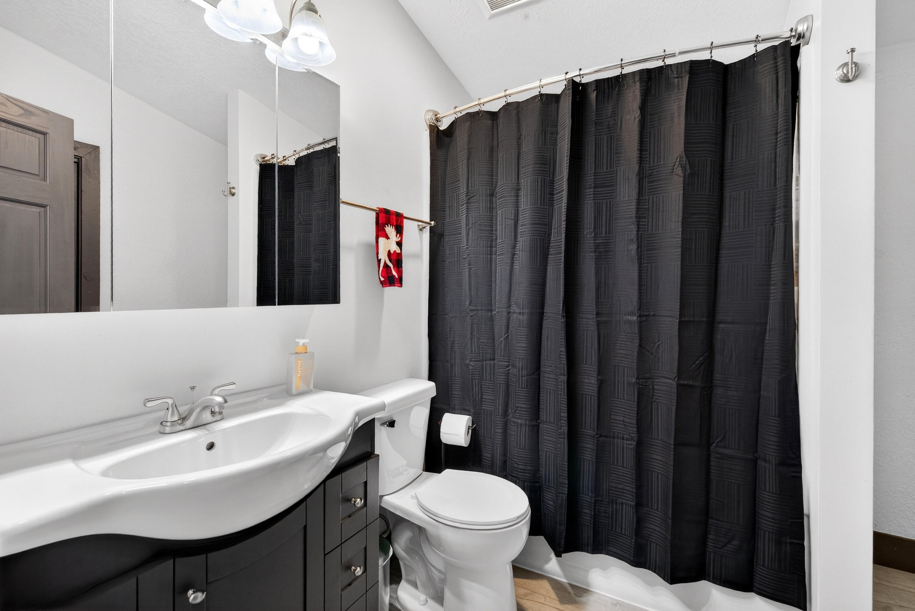 106 County Rd M Westfield, WI 53964 - Photo 27 of 50 Interior_03105