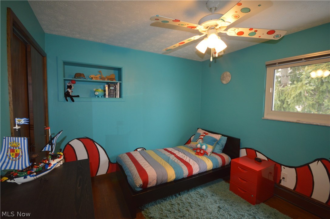 17981 Snyder Road Chagrin Falls, OH 44023 - Photo 11 of 23 Third bedroom with spacious closet area.