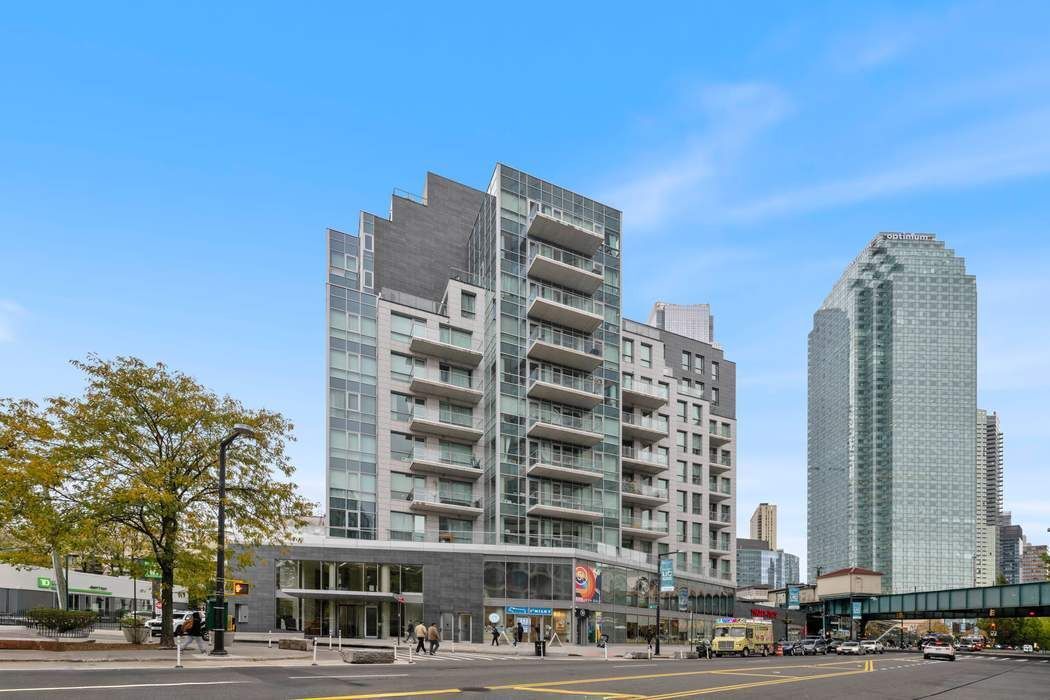 22-43 Jackson Avenue, Unit 8B Queens, NY 11101 - Photo 18 of 19