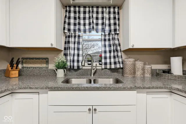 $219,900 | 105 Magnolia Drive, Anderson, IN 46012