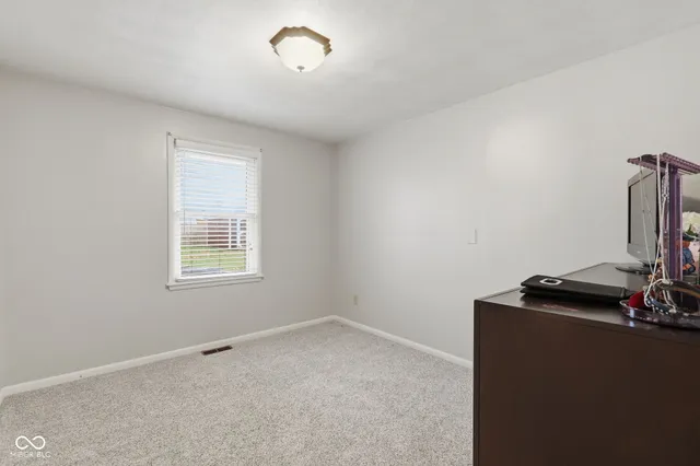 $219,900 | 105 Magnolia Drive, Anderson, IN 46012