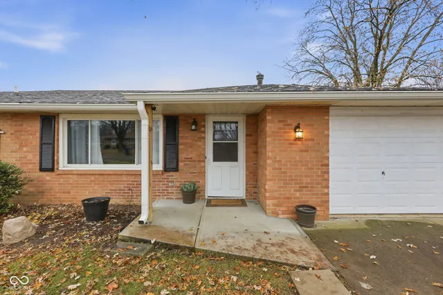 $219,900 | 105 Magnolia Drive, Anderson, IN 46012