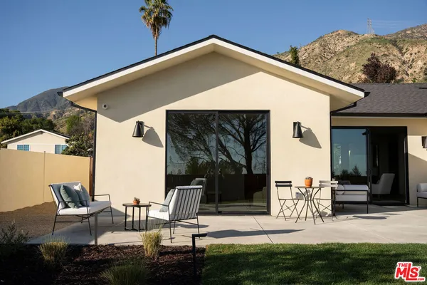 a view of outdoor space yard and patio