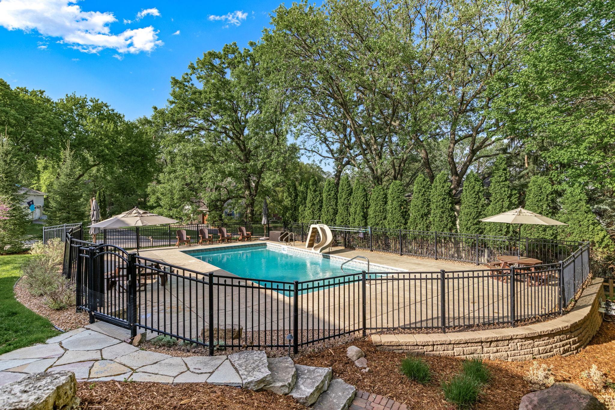 13620 Gurney Path Apple Valley, MN 55124 - Photo 37 of 53