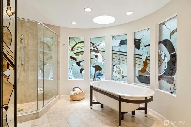 $2,785,000 | 5004 134th Place Northeast, Bellevue, WA 98005