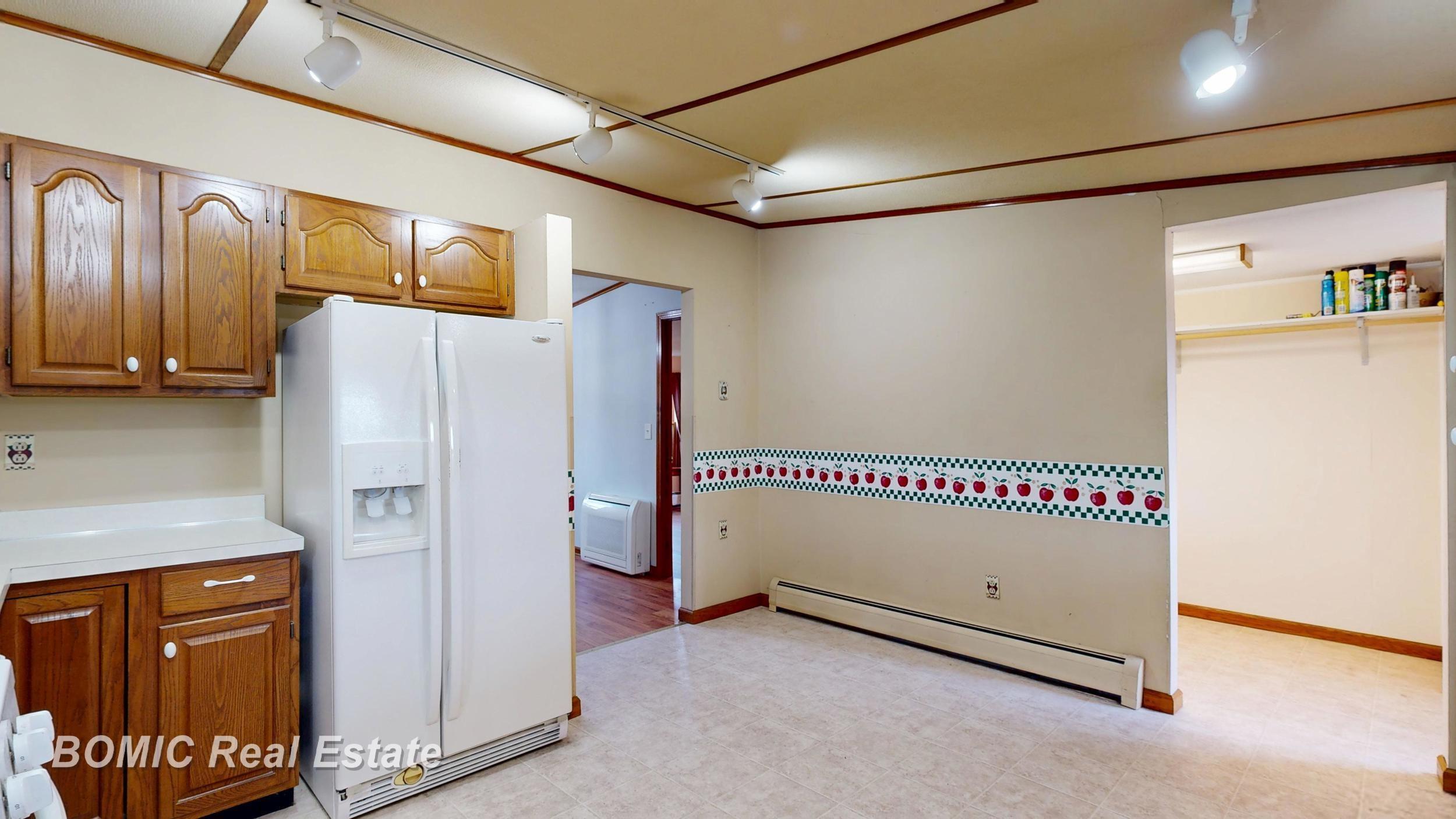 2546 South Sheridan Road Caro, MI 48723 - Photo 3 of 46