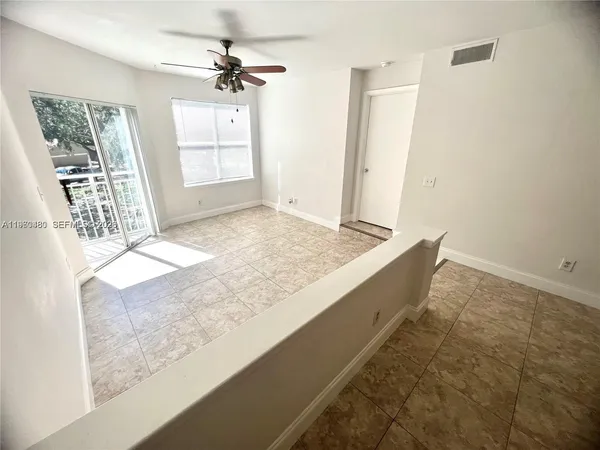 a view of a big room with closet