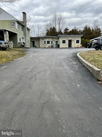 $1,400 | 9 Springfield Road, Unit D, Wrightstown, NJ 08562