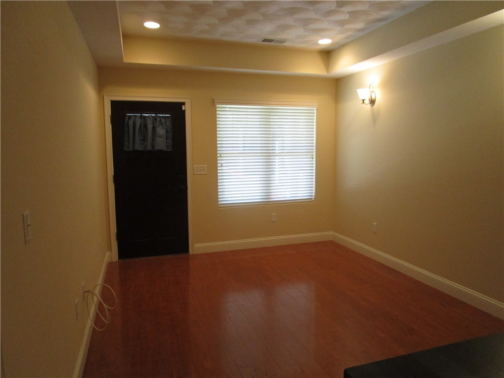 301 West Shore Road, Unit 14 Warwick, RI 02889 - Photo 13 of 34