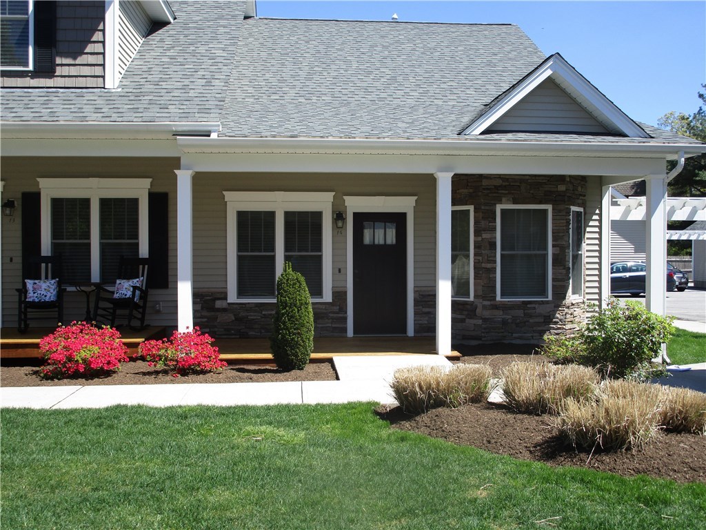 301 West Shore Road, Unit 14 Warwick, RI 02889 - Photo 5 of 34