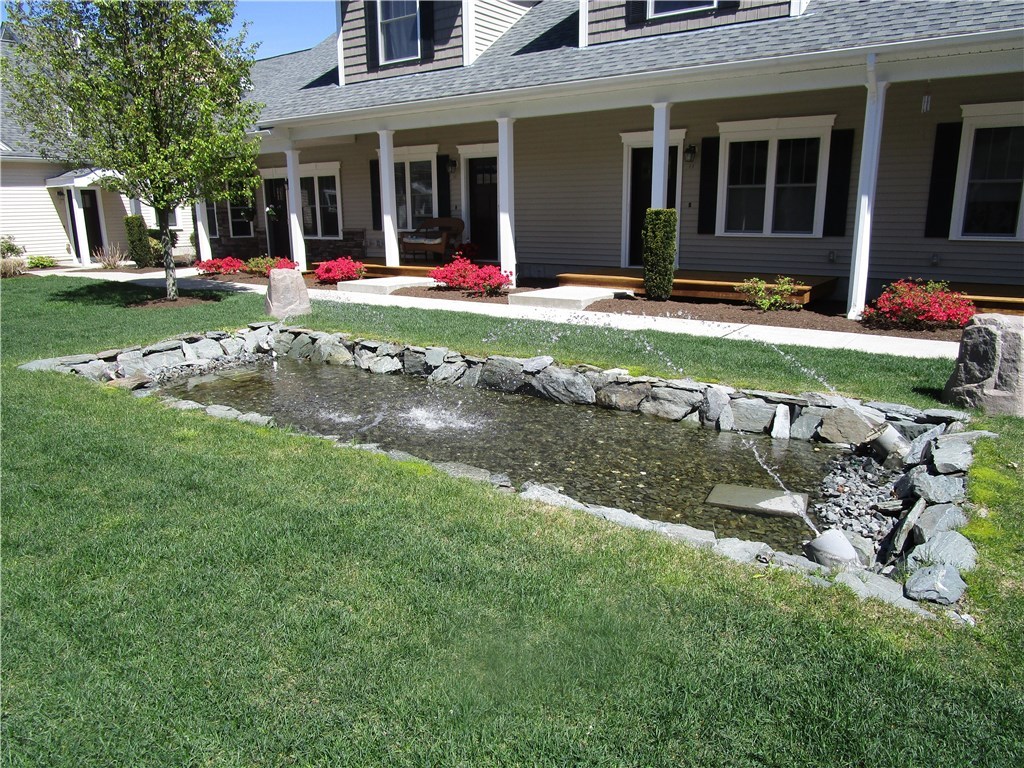 301 West Shore Road, Unit 14 Warwick, RI 02889 - Photo 7 of 34