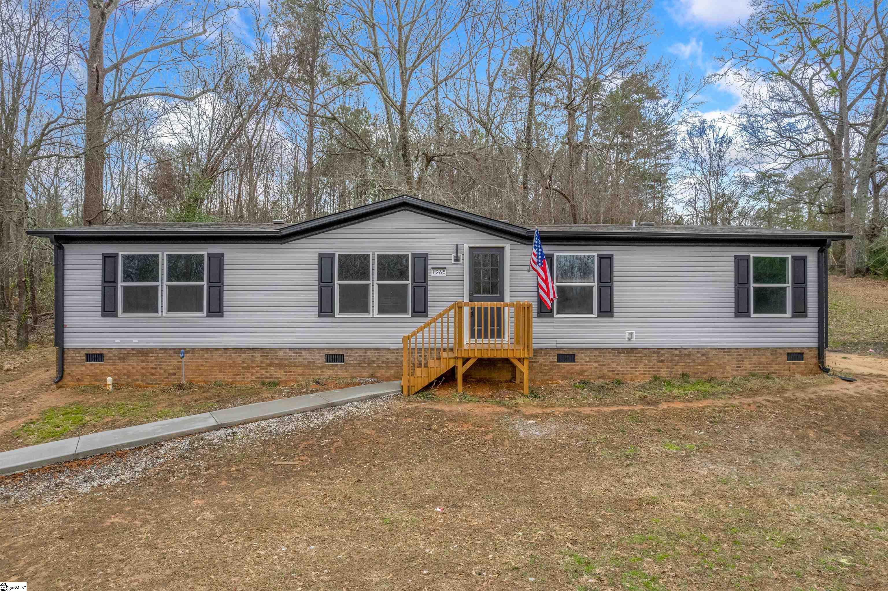 1265 Old Switzer Road Woodruff, SC 29388 - Photo 1 of 31