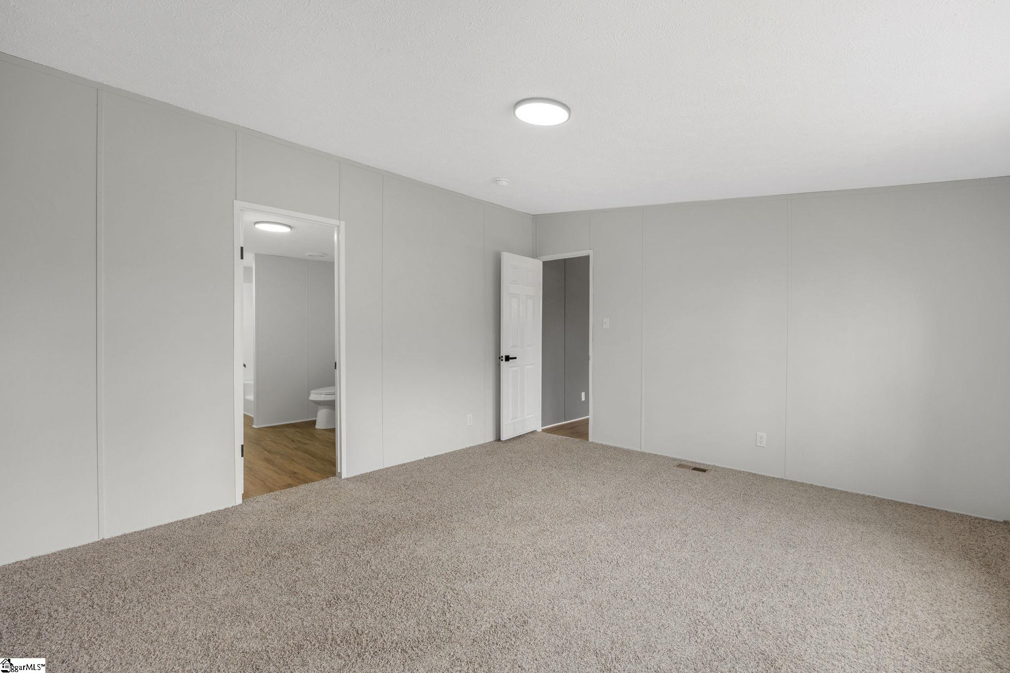 1265 Old Switzer Road Woodruff, SC 29388 - Photo 11 of 31